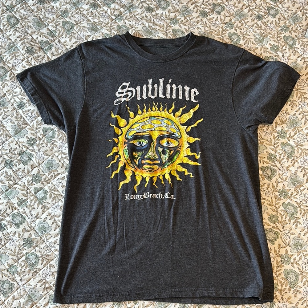 Sublime T Shirt Graphite Grey. XL but runs a bit smaller